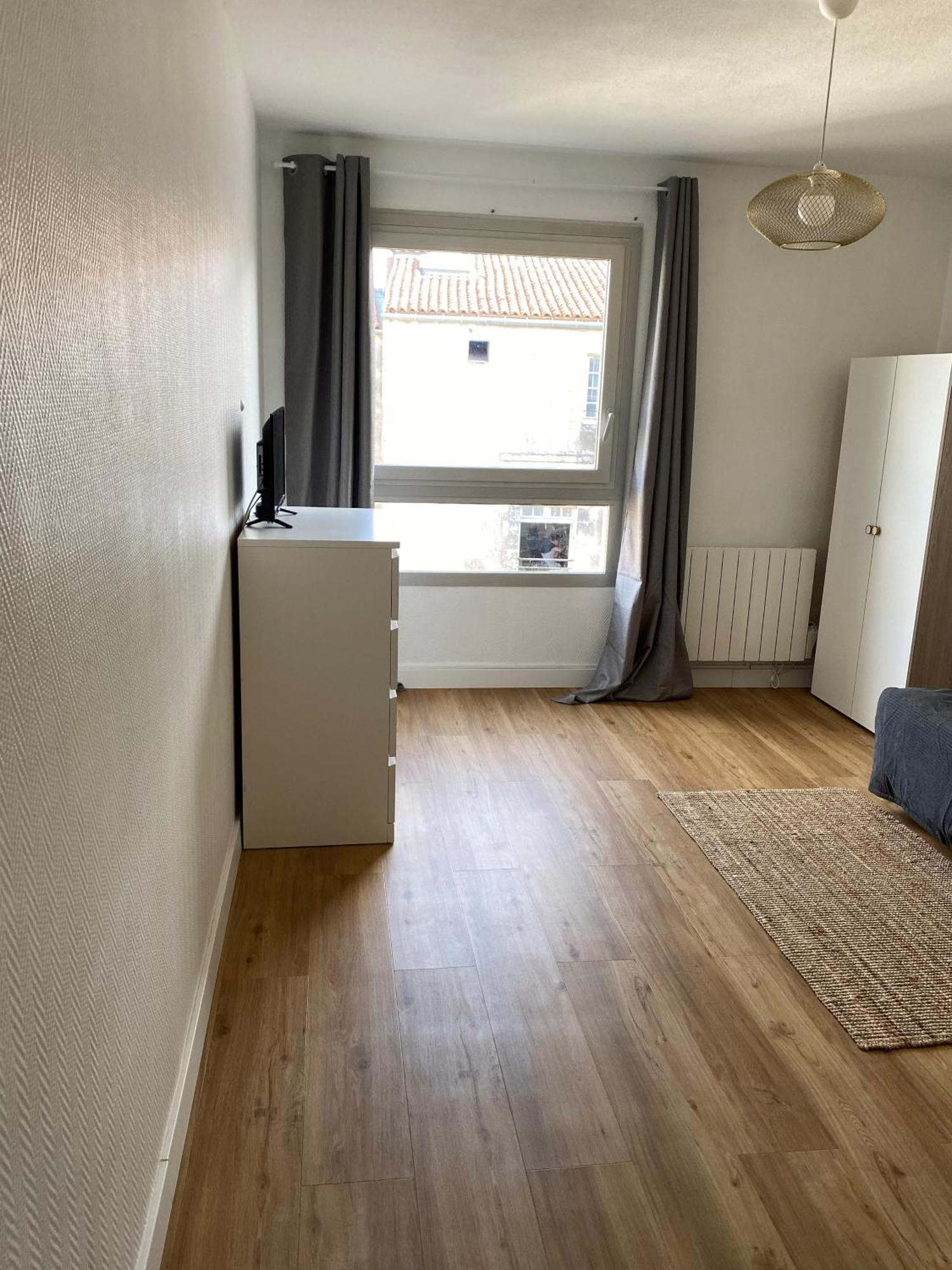 Appartement 1 Piece, Hyper Centre, Grosse Horloge La Rochelle  Bagian luar foto